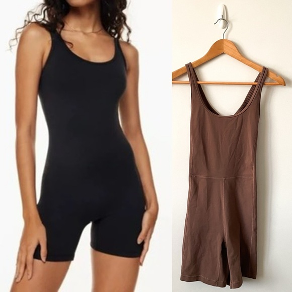 Aritzia TNA Action Surge Romper Cross Back Stretch Romper Brown Size Medium - Picture 1 of 9